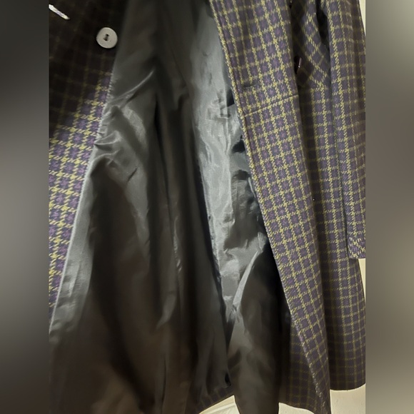 VIA Double-Breasted Women's Coat - Picture 4 of 10